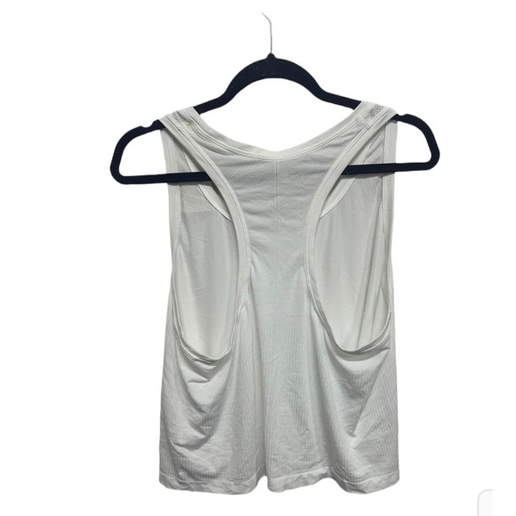 All In Motion Moisture Wicking Seamless White Racerback Tank Top Size XL NWT - Picture 2 of 4